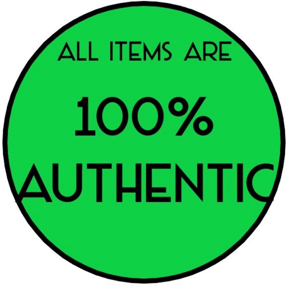 100% AUTHENTIC CLOSET - Picture 1 of 1